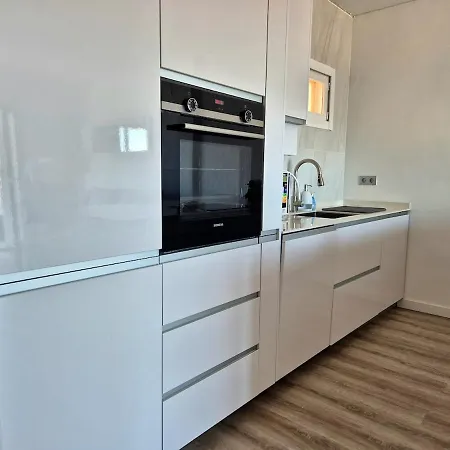 Modern New Sea View In Apartmán